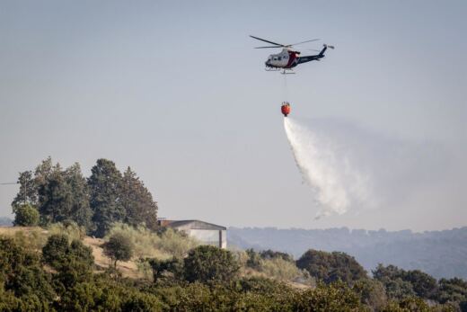 Madrid pone en marcha una línea de atención directa para los municipios devastados por el fuego en la Sierra Oeste