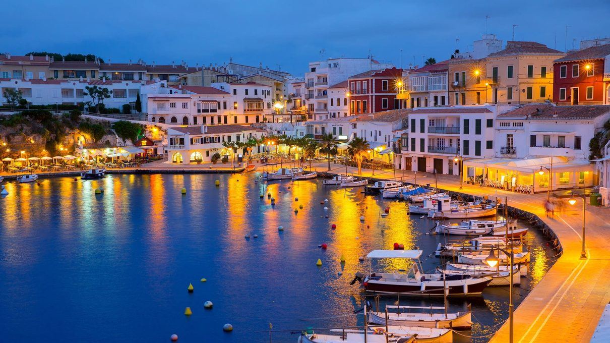 El Govern defiende que la nueva Ley del Litoral refuerza las competencias del Consell de Menorca sobre la costa