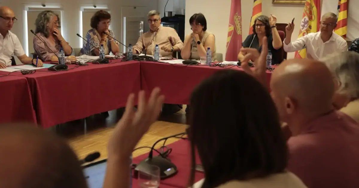 Ciutadella moviliza 4,8 millones del superávit de 2025 para atender necesidades que no podían esperar