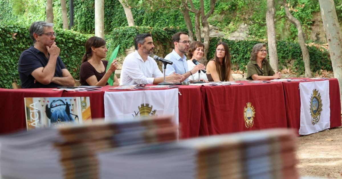 Maó se prepara para las Festes de Gràcia con drones, calor en el horizonte y el regreso del aigua-ros
