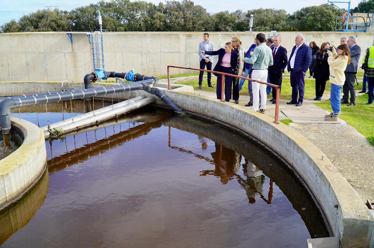 Facsa, el gigante castellonense del agua, se hace con el suministro de Sant Lluís en una operación que cierra una era familia