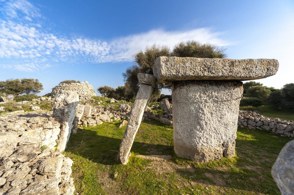 El dialecto menorquín y el artículo 'salat' dan un paso firme hacia su reconocimiento como patrimonio cultural