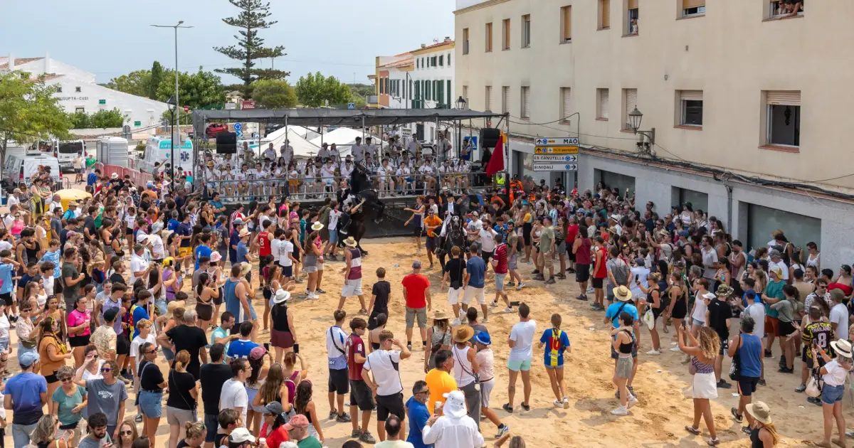 Las fiestas de Sant Climent cambian de horario para proteger a los caballos del calor extremo