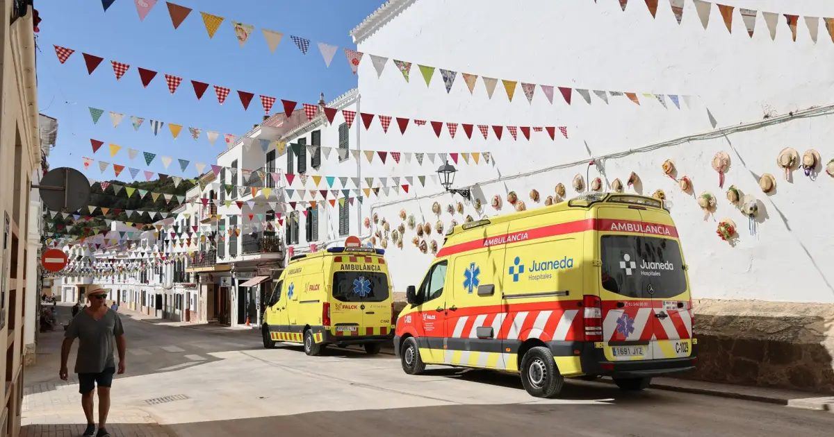 Una joven de 17 años permanece en la UCI tras ser embestida por un caballo en las fiestas de Ferreries