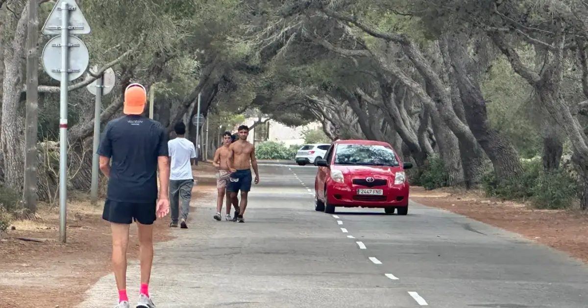 El camino más bonito de Ciutadella se ha convertido en una trampa para peatones