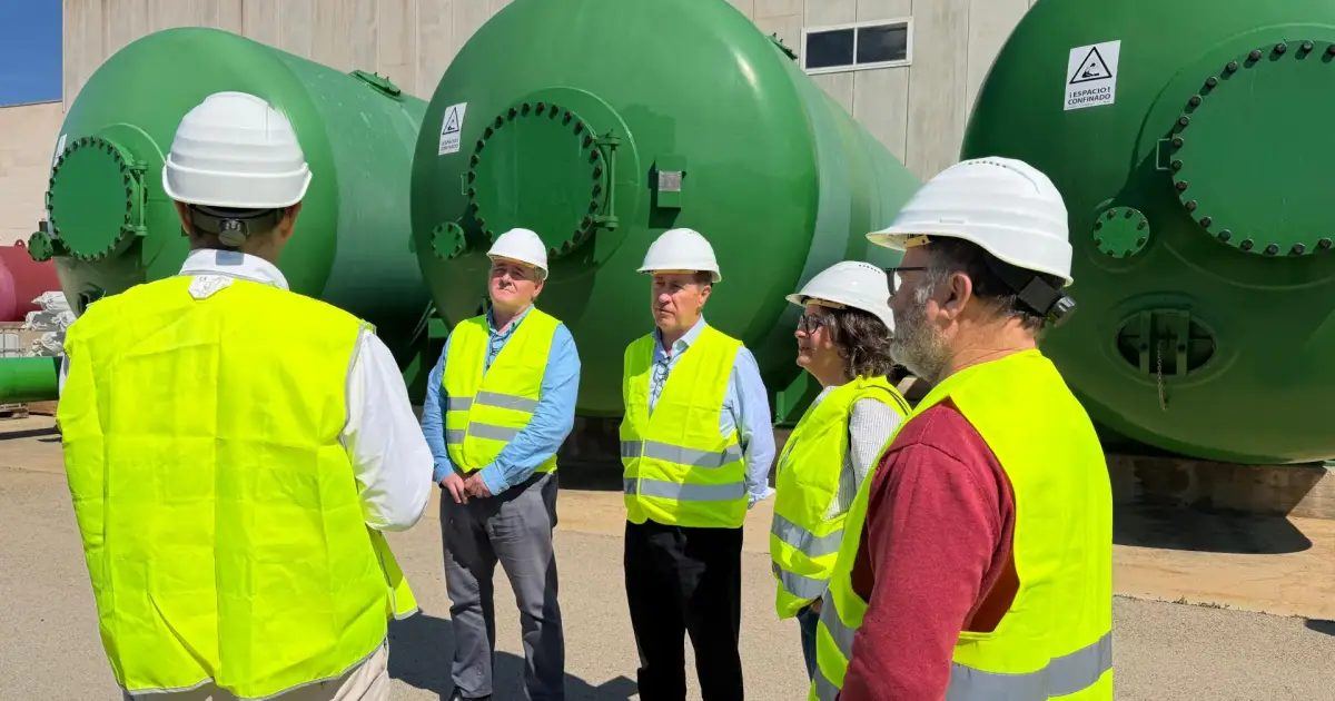 Maó se queda sin agua desalada este verano por la falta de un dispensador en la planta de Ciutadella