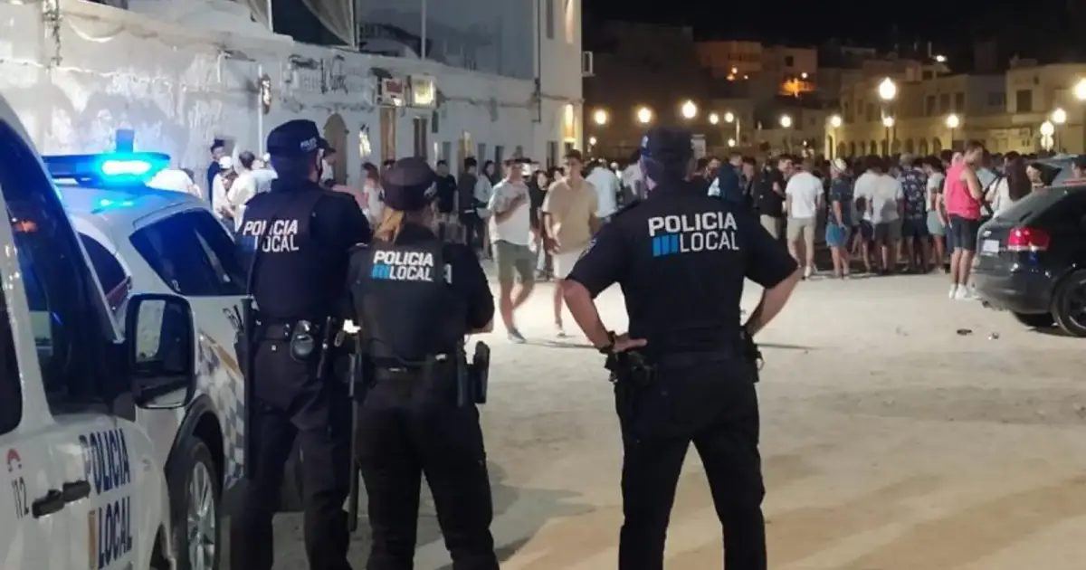 El Ayuntamiento de Ciutadella frena las demandas salariales de la Policía Local y rechaza triplicar el gasto en complementos