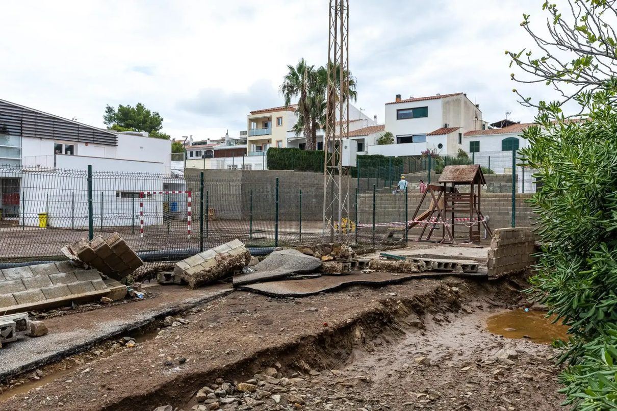 Menorca limpia seis torrentes para frenar las inundaciones antes de que lleguen las grandes tormentas de otoño
