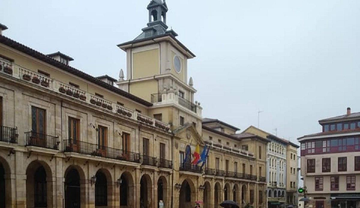 El PP carga contra Barbón por dejar ir la Agencia de Salud: "Oviedo compitió con una mano atada a la espalda"