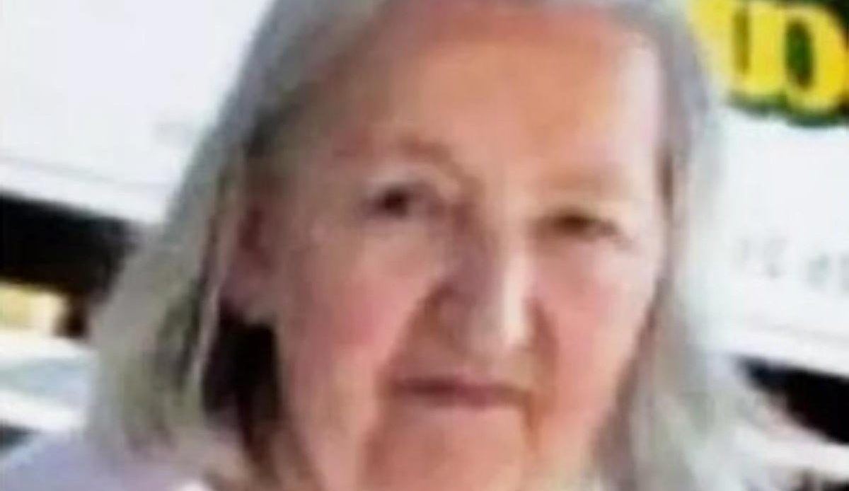 La familia de Inés, una mujer de 80 años, pide ayuda desesperada tras su desaparición en el barrio del Cristo de Oviedo