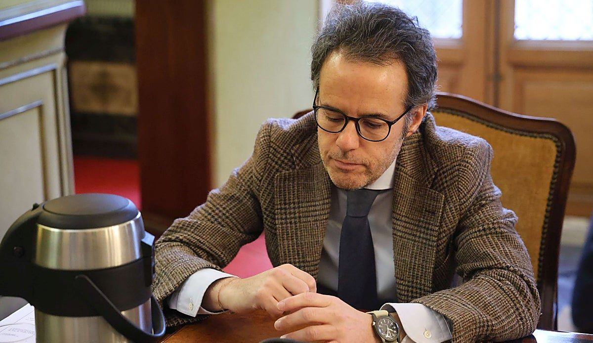 Los vecinos de Otero logran que el Ayuntamiento descarte suprimir las paradas del autobús en su barrio