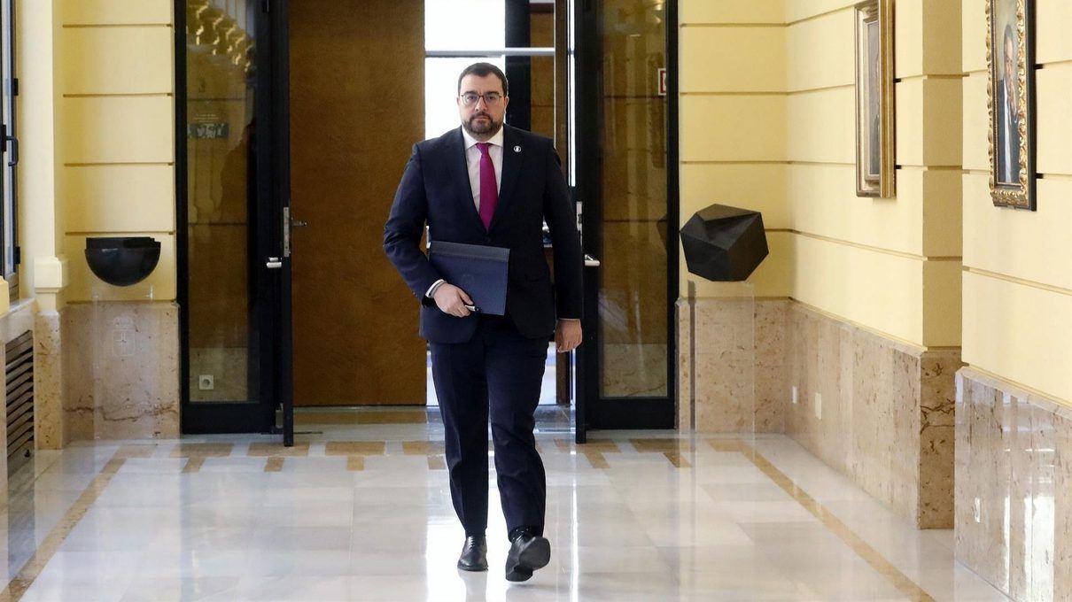 Barbón lanza a Sergio Llera como candidato socialista para arrebatarle la alcaldía de Oviedo a Canteli