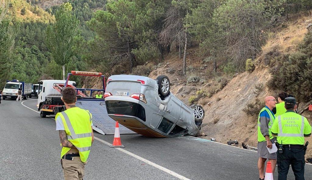 Un vuelco en la carretera deja herida a una mujer en el municipio salmantino de Nava de Francia