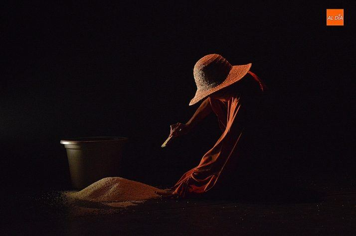 La danza convierte el sudor del campo en memoria viva en la Feria de Teatro de Ciudad Rodrigo