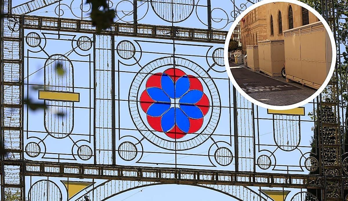La Feria llega a Salamanca: casetas en el centro y un pórtico floral que anuncia el gran arranque del 7 de septiembre