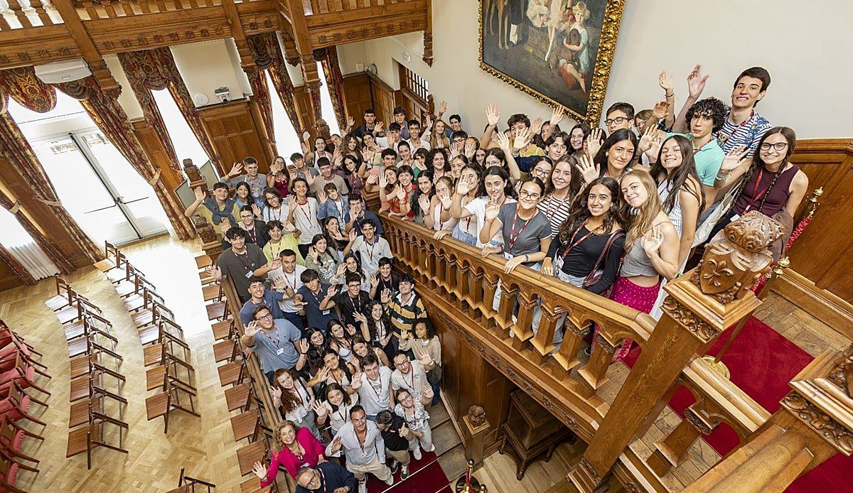 El Palacio de la Magdalena acoge a los ochenta mejores estudiantes de España en el 25 aniversario del Aula Ortega y Gasset