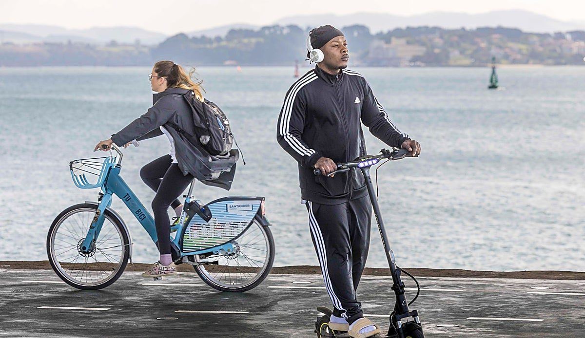 Santander dispara las multas a patinetes eléctricos: 220 sanciones en ocho meses y 21 accidentes en lo que va de año