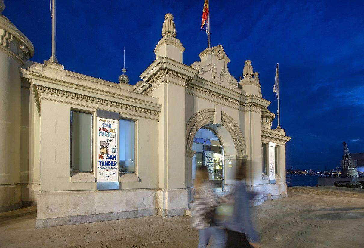Santander y Cantabria se visten de fiesta en una jornada repleta de música, magia y tradición