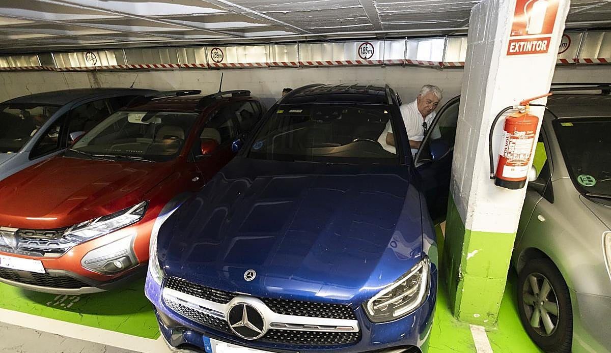 Los parkings de Santander se quedan pequeños ante la nueva generación de coches