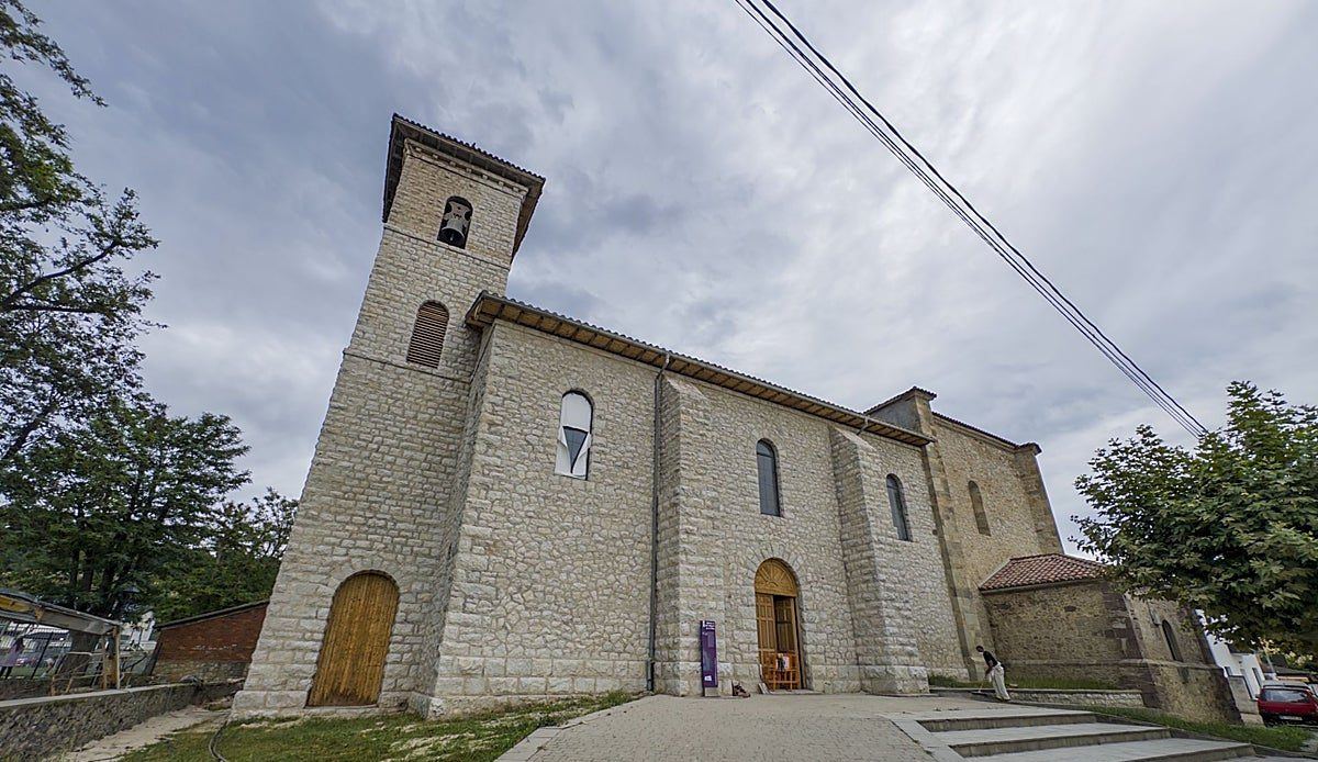La iglesia de San Miguel de la Calva estrena imagen tras cinco meses de obras que han devuelto la vida a un templo del siglo