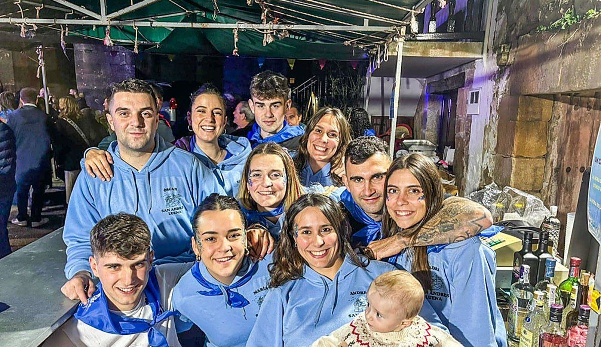 Los jóvenes de los pueblos cántabros toman las riendas de las fiestas patronales