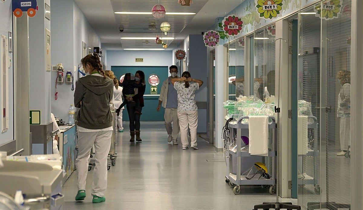 Valdecilla registra su récord veraniego de urgencias infantiles: 126 niños en un solo día