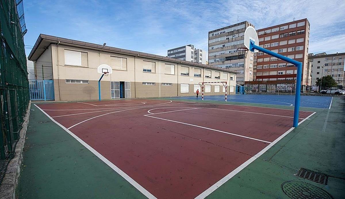 La pista del colegio Pedro Velarde de Muriedas tendrá cubierta tras adjudicarse las obras por 809.000 euros