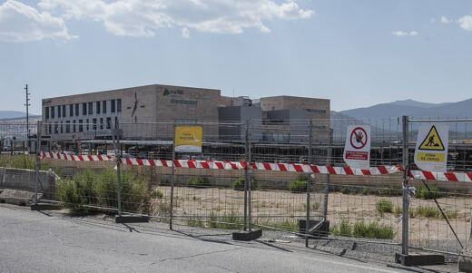 Ocho meses de espera y ni una piedra movida: el parking del AVE de Segovia sigue paralizado