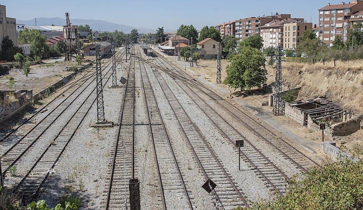 Segovia arranca el plan para transformar el entorno de la antigua estación de tren con el respaldo unánime del pleno