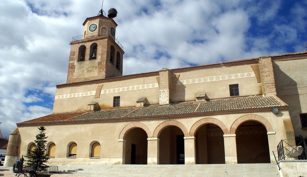 Santiuste de San Juan Bautista reúne a 16 escritores en su tercer gran encuentro con la palabra