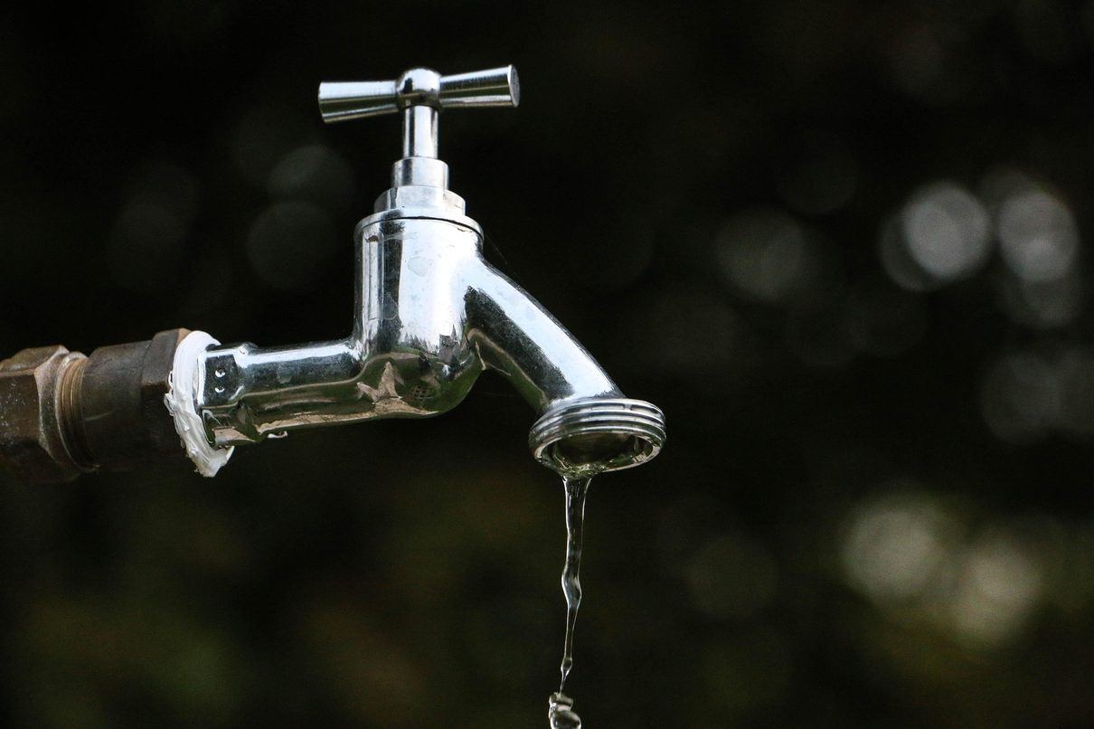Crisis hídrica en la Jara: cuatro pueblos toledanos recibirán agua por camión cisterna ante el agotamiento inminente de sus r