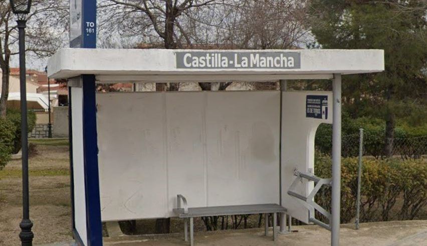 Yuncler y Villaluenga llevan al Ministerio su exigencia de más autobuses y piden que el futuro tren marque la hoja de ruta