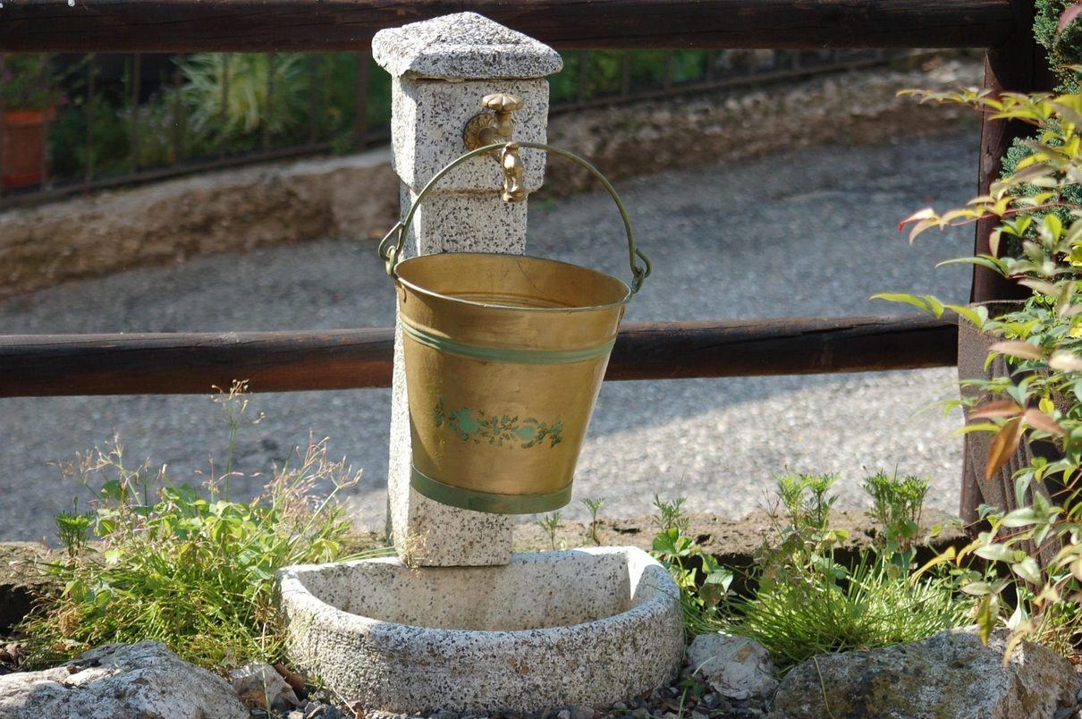Siete municipios toledanos llevan días sin agua potable por el exceso de hierro en la presa del Pusa: "Los vecinos ya están a