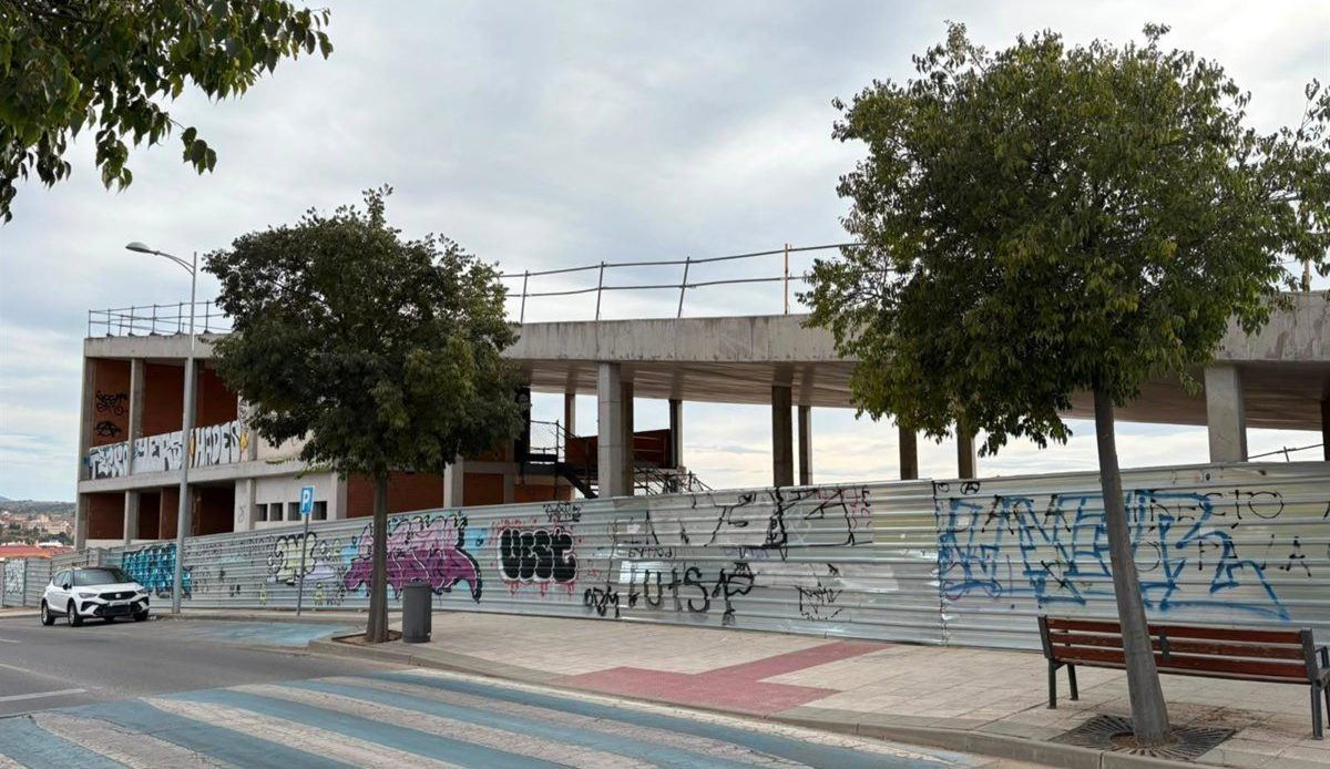 El nuevo cuartel de la Policía Local de Toledo acumula meses de retraso y el PSOE exige explicaciones al alcalde