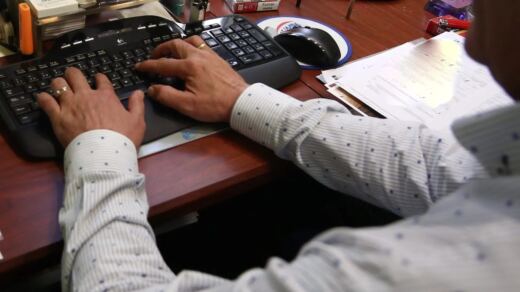 Un empleado de banca en Gandía aprovecha su acceso a las cuentas para robar 25.000 euros a una anciana que vivía sola