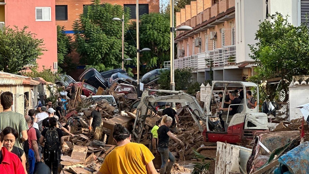 Las tormentas azotan Valencia con rachas de 146 km/h y dejan destrozos en iglesias, cultivos y viviendas de la Ribera