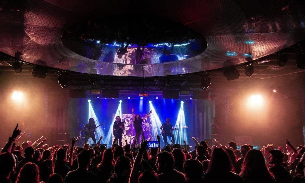 Una sala de conciertos de València, multada con 3.000 euros por impedir la entrada a una mujer que llevaba comida