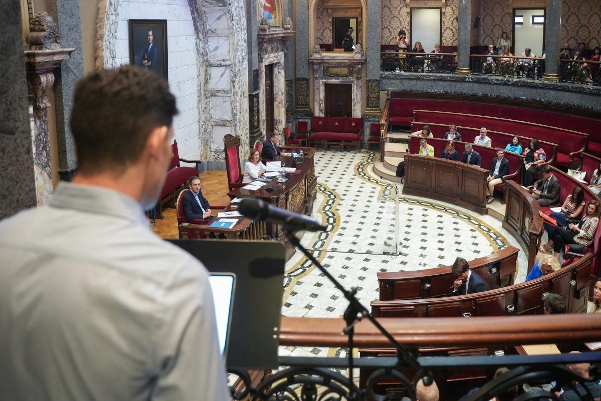 Los vecinos de València llevan 15 años tomando la palabra en el pleno: un portal recoge más de 580 intervenciones ciudadanas