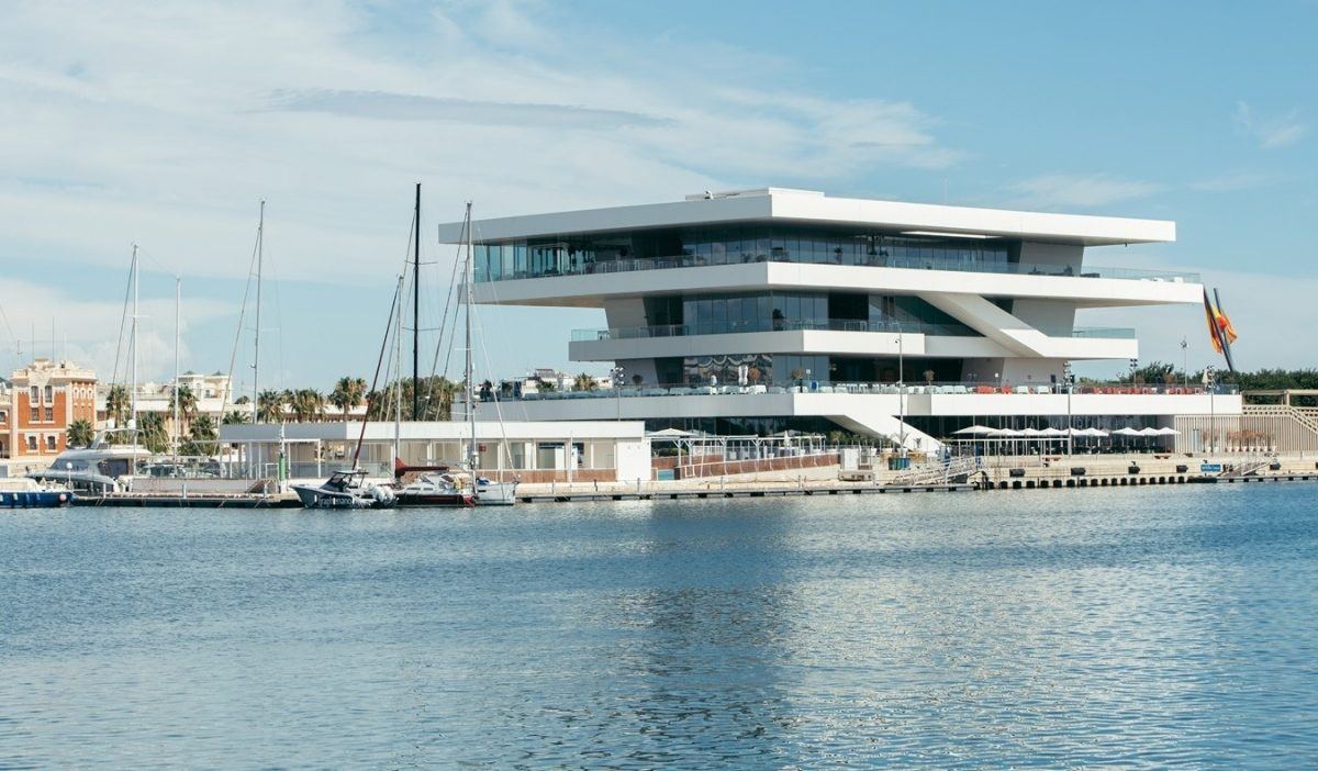 El Veles e Vents cambia de manos: el Ayuntamiento de València cierra la etapa del Grupo La Sucursal y entrega el edificio al