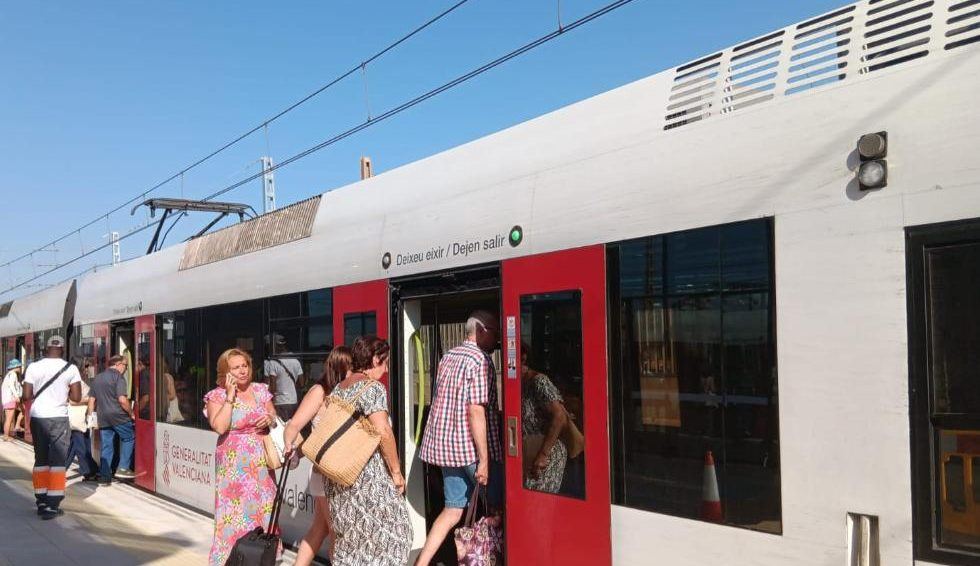 Metrovalencia vuelve a la normalidad desde este martes con horarios completos y estaciones reabiertas