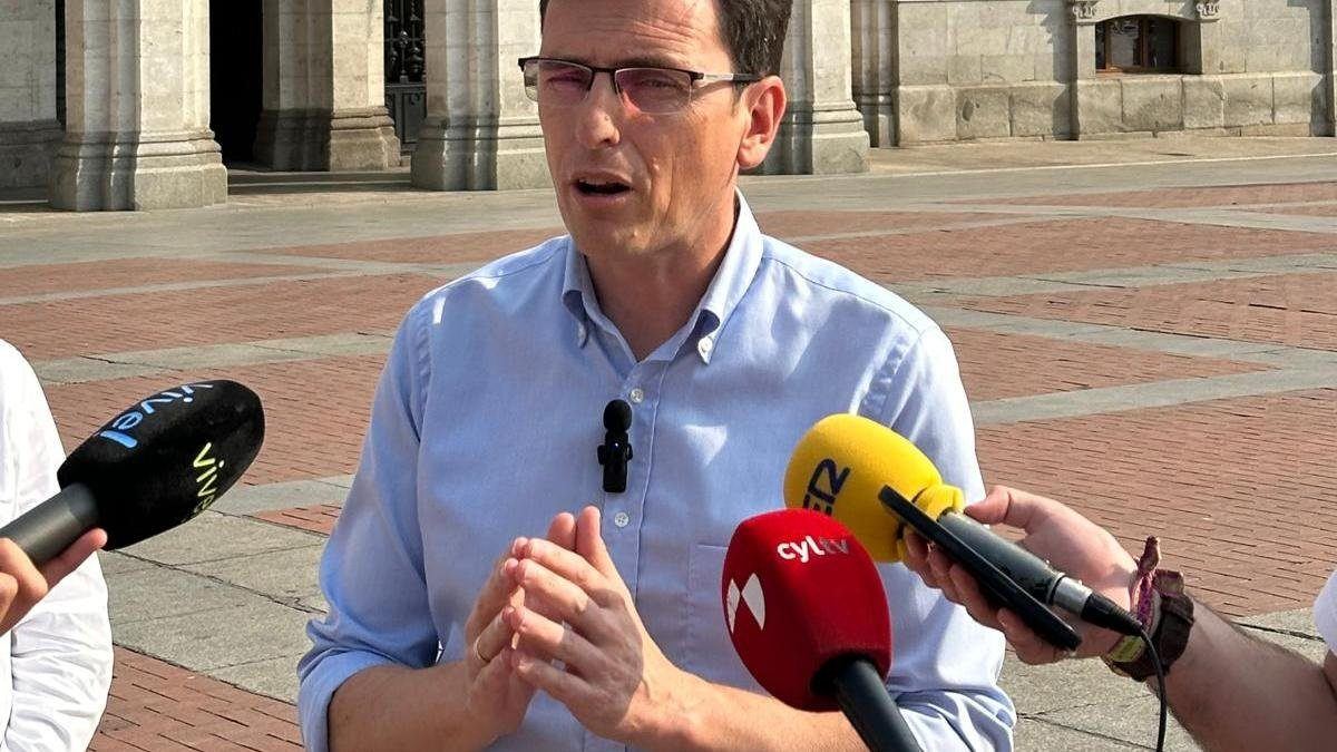 Carnero bajo el fuego socialista por excluir a víctimas de violencia de género de las ayudas de vivienda pública en Valladoli