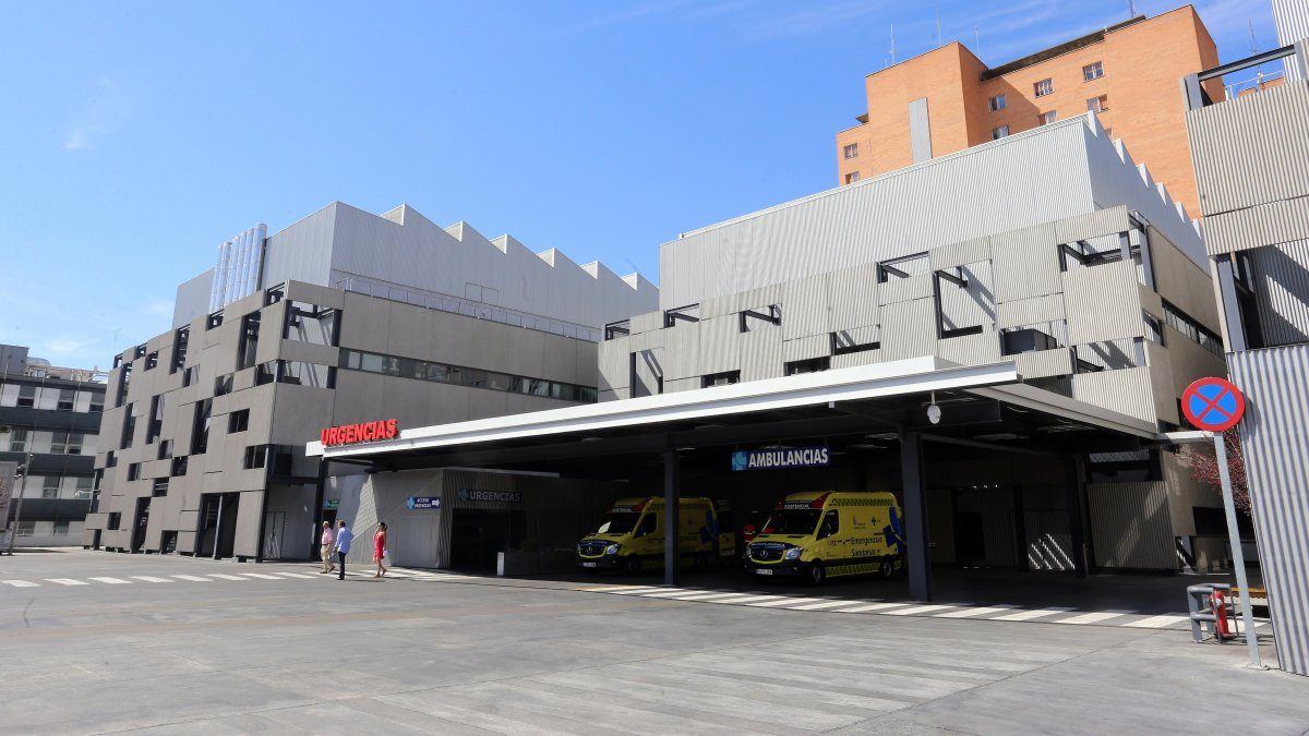 Un niño pierde dos dientes y no encuentra atención en los hospitales públicos de Valladolid: el PSOE lleva el caso a las Cort