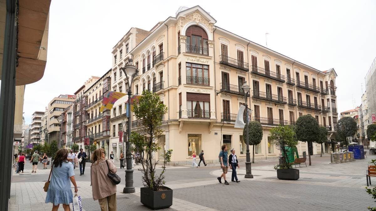 La calle Santiago de Valladolid, la más cara de Castilla y León para comprar piso: hasta 600.000 euros