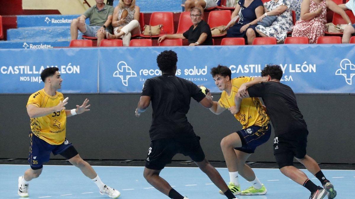 El Recoletas Salud viaja a Santander para medirse a la élite europea del balonmano
