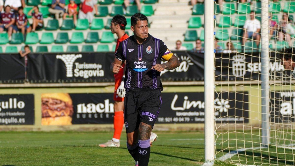 El Pucela se lleva el trofeo del Acueducto con una segunda unidad que tardó en despertar