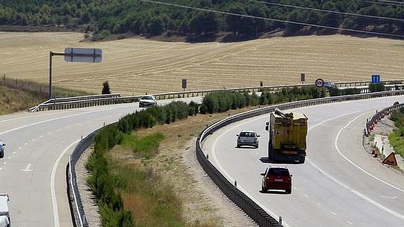 Los pueblos del Duero en pie de guerra: la apertura de la A-11 colapsa las carreteras en plena vendimia