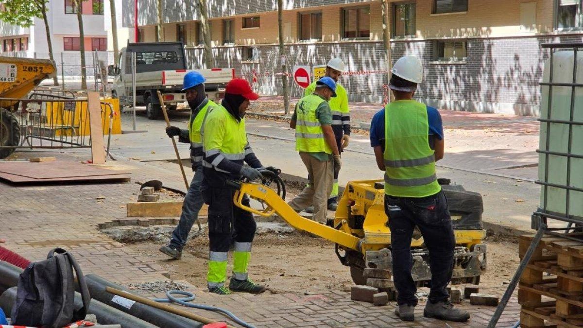 Valladolid lleva calor hasta Villa del Prado y Huerta del Rey con obras que terminarán antes de las ferias