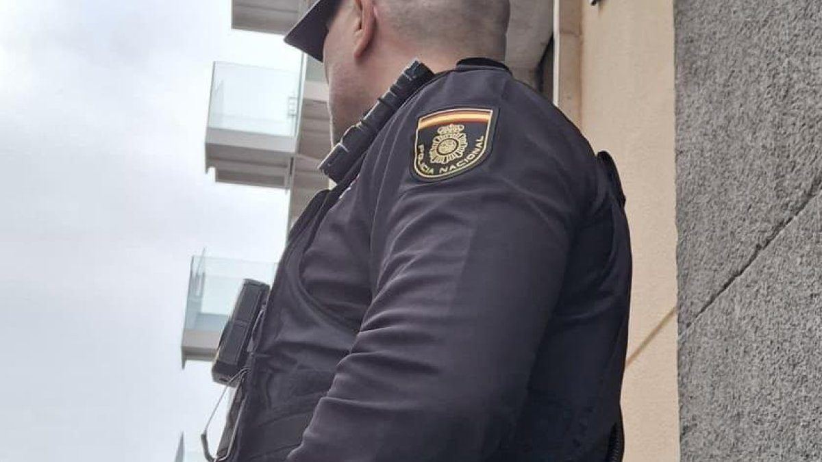 Atrapados con las manos en la masa: dos hombres con decenas de detenciones a sus espaldas, pillados robando en un lavadero de
