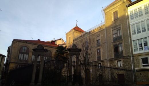 El Ayuntamiento de Vitoria no despeja las dudas sobre el acuerdo de Tánger ni sobre el futuro del palacio Álava-Esquível