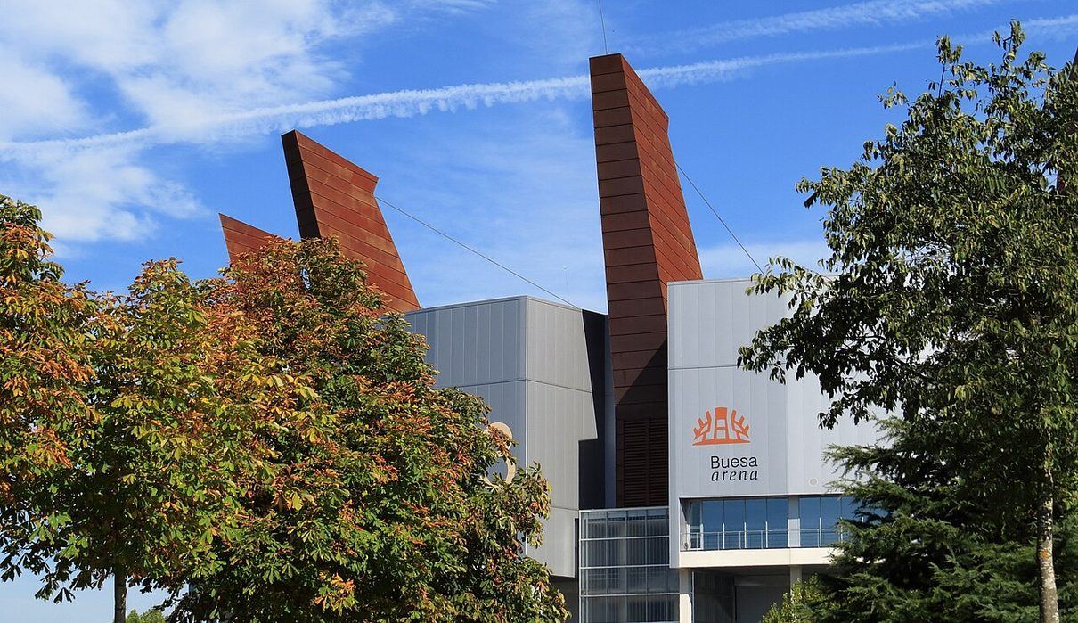 Vitoria prepara la venta del Buesa Arena al Grupo Baskonia-Alavés antes de que acabe el año
